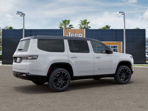 New 2026 Jeep Grand Wagoneer Summit AWD/4WD image 4