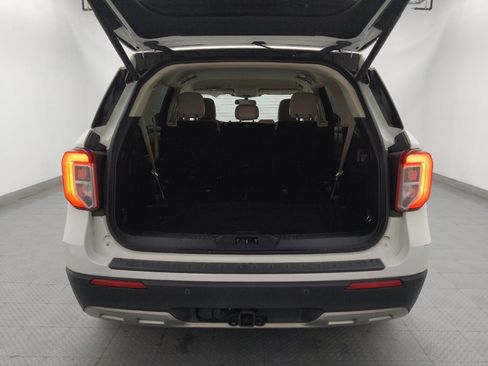Used 2021 Ford Explorer XLT w/ Equipment Group 202A RWD image 29