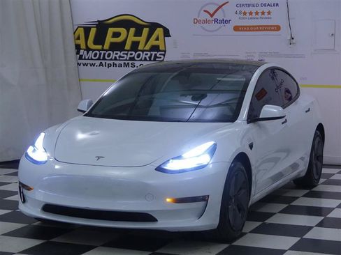 Used 2023 Tesla Model 3 Standard Range RWD image 3