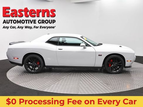 Used 2018 Dodge Challenger R/T w/ Blacktop Package RWD image 4