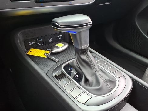 Used 2025 Hyundai Kona SEL AWD/4WD image 13