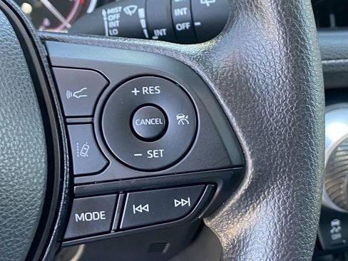 Certified 2024 Toyota RAV4 XLE AWD/4WD image 28