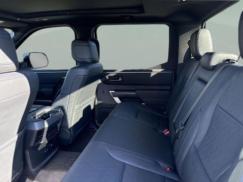 Used 2022 Toyota Tundra Platinum image 18