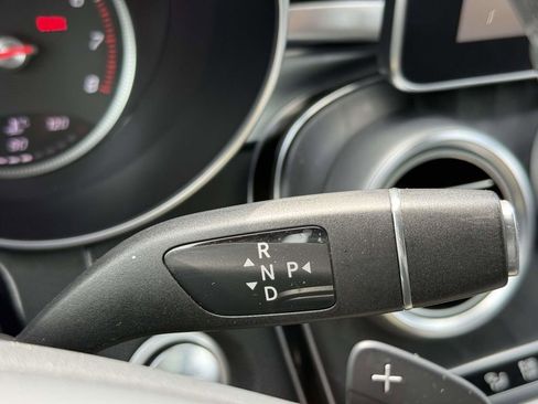 Used 2017 Mercedes-Benz GLC 300 4MATIC image 23