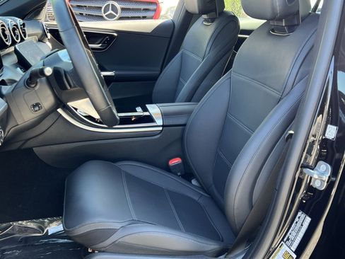 Used 2025 Mercedes-Benz C 300 4MATIC Sedan image 18