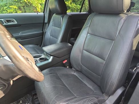 Used 2013 Ford Explorer Limited FWD image 20