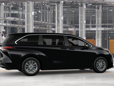 New 2026 Toyota Sienna LE AWD/4WD image 11