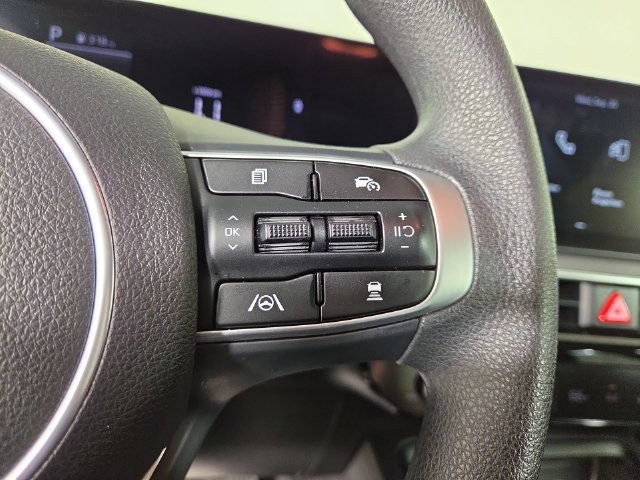Certified 2026 Kia K5 LXS FWD image 22