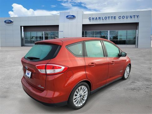 Used 2018 Ford C-MAX SE w/ Equipment Group 201A image 4