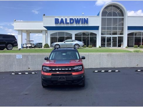 New 2024 Ford Bronco Sport Outer Banks image 2