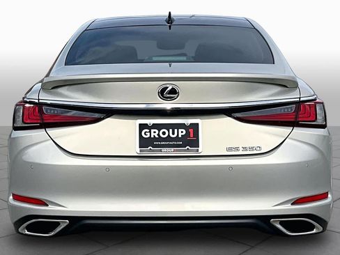 Used 2022 Lexus ES 350 Ultra Luxury w/ Accessory Package 2 FWD image 5