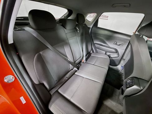 Certified 2025 Hyundai Kona SEL FWD image 30