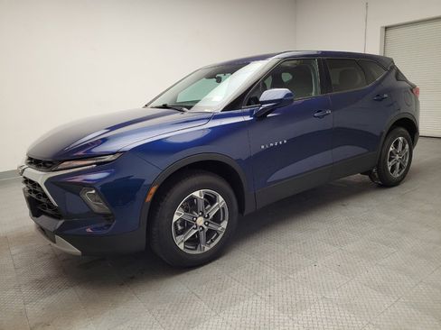 Used 2023 Chevrolet Blazer LT FWD image 2