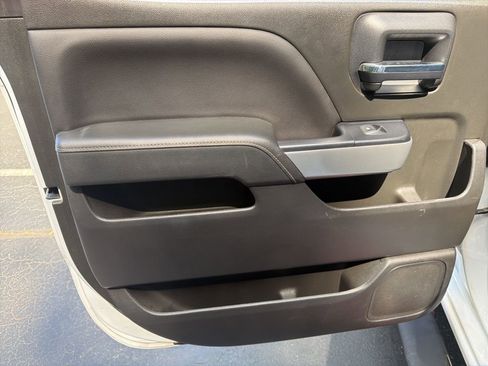 Used 2018 Chevrolet Silverado 1500 LT w/ All Star Edition image 10