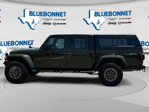 Used 2023 Jeep Gladiator Sport AWD/4WD image 8