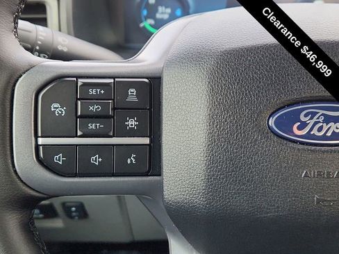 Used 2025 Ford F150 Lightning Flash image 37