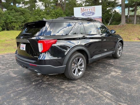Used 2023 Ford Explorer XLT w/ Equipment Group 202A AWD/4WD image 6