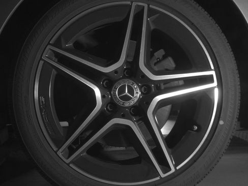 Used 2023 Mercedes-Benz CLA 250 4MATIC image 14