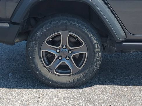 Used 2018 Jeep Wrangler Unlimited Sport S AWD/4WD image 22