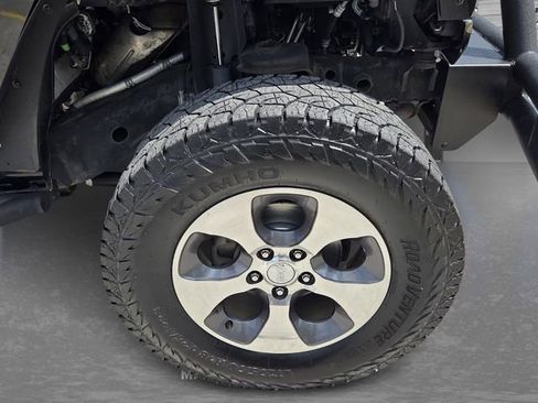 Used 2015 Jeep Wrangler Sport w/ Connectivity Group image 9