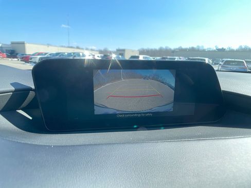 Used 2025 MAZDA MAZDA3 s image 17