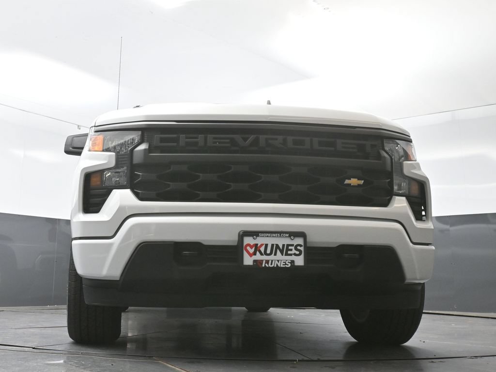 Used 2023 Chevrolet Silverado 1500 Custom AWD/4WD image 47