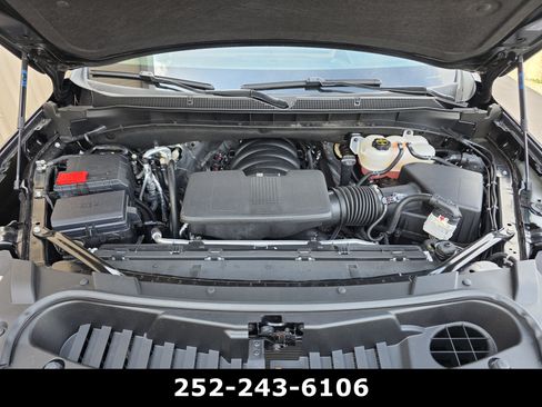 Used 2025 Chevrolet Suburban High Country AWD/4WD image 50