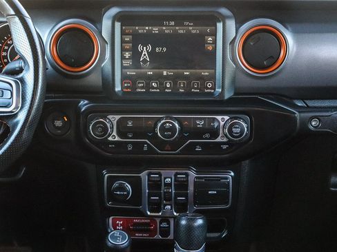 Used 2023 Jeep Gladiator Mojave w/ Trailer Tow Package image 17