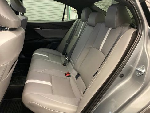 Used 2025 Toyota Camry SE w/ Convenience Package FWD image 21