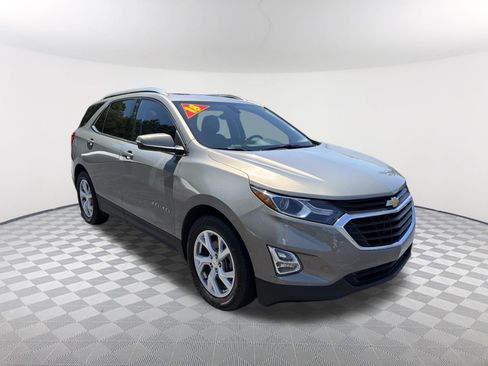 Used 2018 Chevrolet Equinox LT FWD image 3