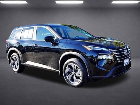 Used 2024 Nissan Rogue SV FWD image 6
