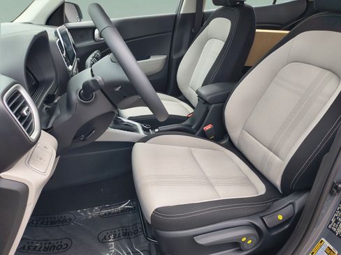 New 2026 Hyundai Venue SEL FWD image 18