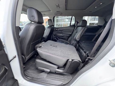 Used 2023 GMC Acadia SLT w/ Elevation Edition AWD/4WD image 30