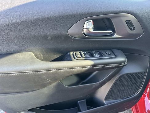 New 2026 Chrysler Pacifica Select w/ S Appearance Package image 13