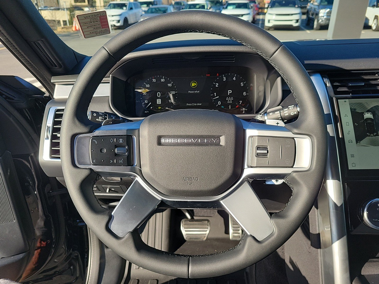 Used 2025 Land Rover Discovery Dynamic SE AWD/4WD image 35