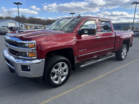 Used 2019 Chevrolet Silverado 2500 LTZ w/ Duramax Plus Package AWD/4WD image 8