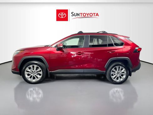 Used 2025 Toyota RAV4 XLE Premium FWD image 7