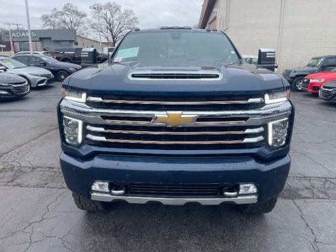 Used 2023 Chevrolet Silverado 3500 High Country w/ Safety Package II image 2