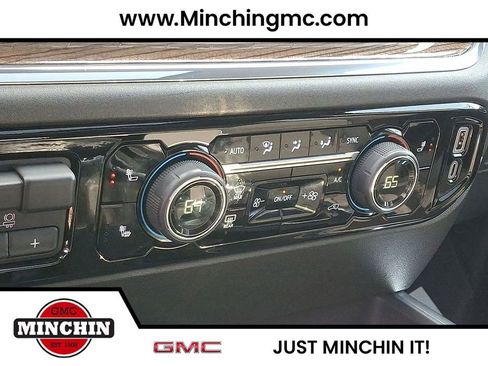 Used 2023 Chevrolet Silverado 1500 RST AWD/4WD image 18