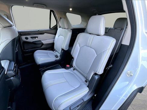 Used 2023 Honda Pilot EX-L image 16