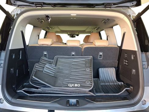 Certified 2025 INFINITI QX80 Sensory image 29