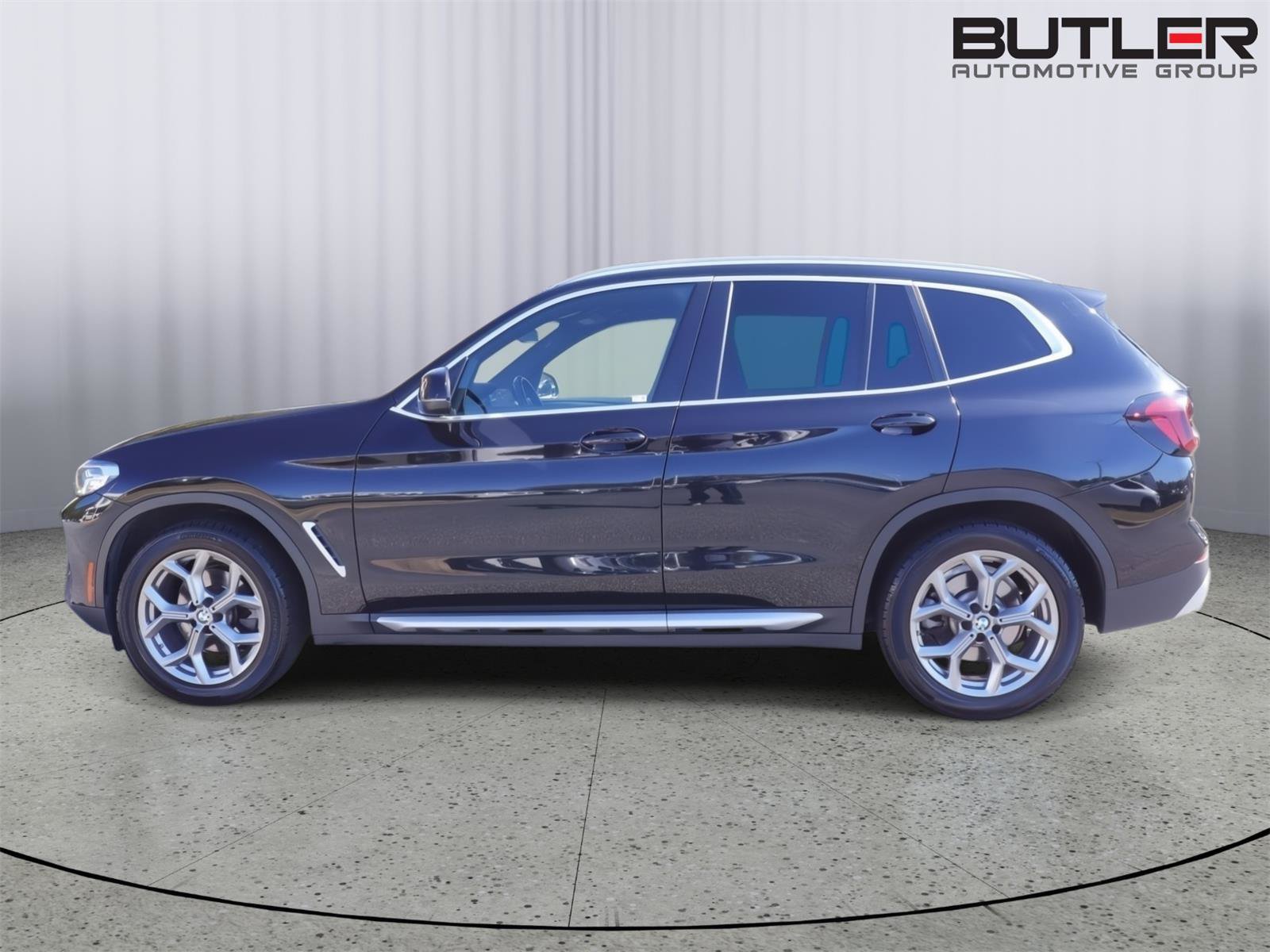 Used 2024 BMW X3 xDrive30i w/ Convenience Package AWD/4WD image 3