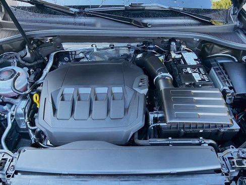 Used 2024 Audi Q3 2.0T Premium image 35