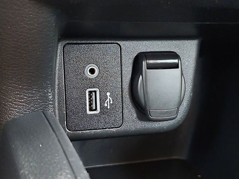 Used 2023 Nissan Versa S FWD image 24