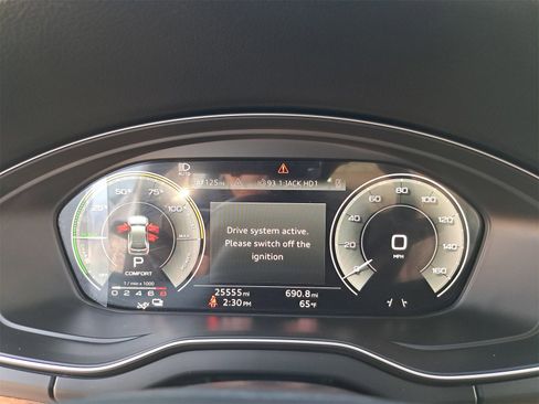 Used 2023 Audi Q5 e Premium Plus w/ Premium Plus Package image 17