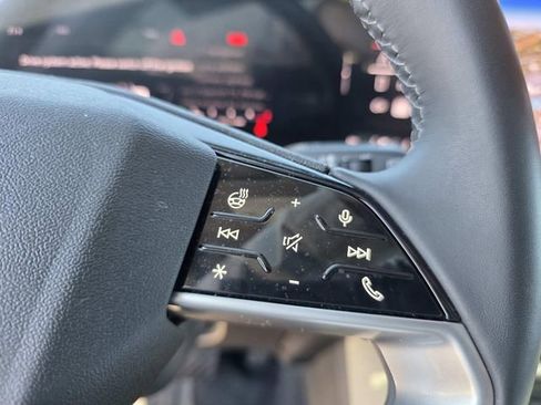 Used 2025 Audi Q5 Prestige AWD/4WD image 12