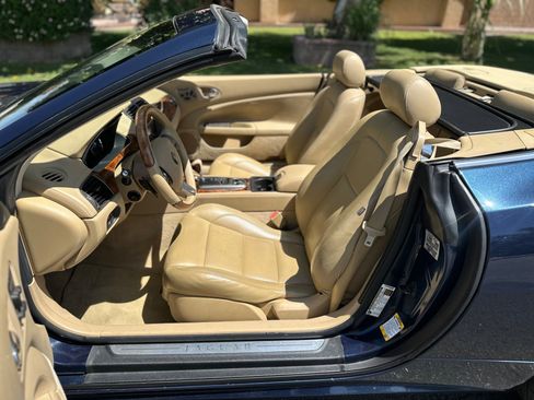 Used 2007 Jaguar XK Convertible RWD image 29