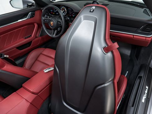 Certified 2024 Porsche 911 Turbo S image 33