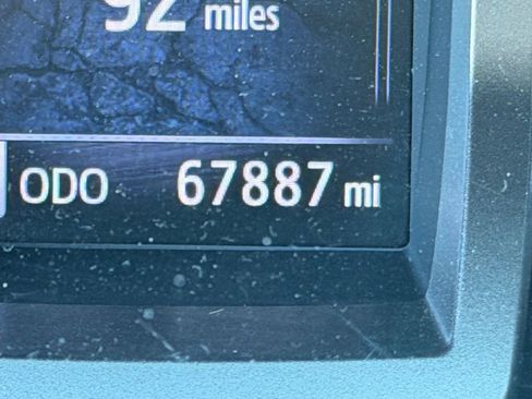 Used 2021 Toyota Tacoma SR5 image 18