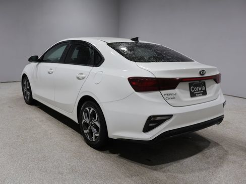 Used 2019 Kia Forte LXS FWD image 4